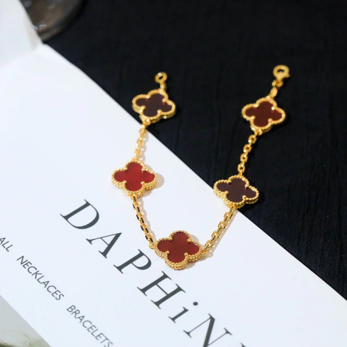 [Elowen jewels ] CLOVER 5 MOTIF RED CORNELIAN BRACELET COLLECTION