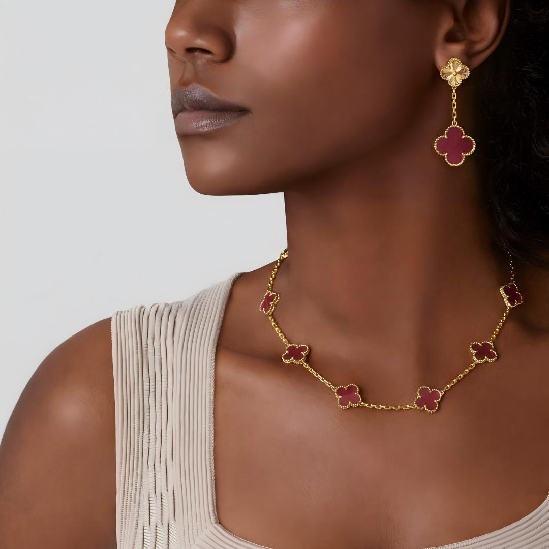 [Elowen]NEW CLOVER 10 MOTIFS PINK ENAMEL NECKLACE