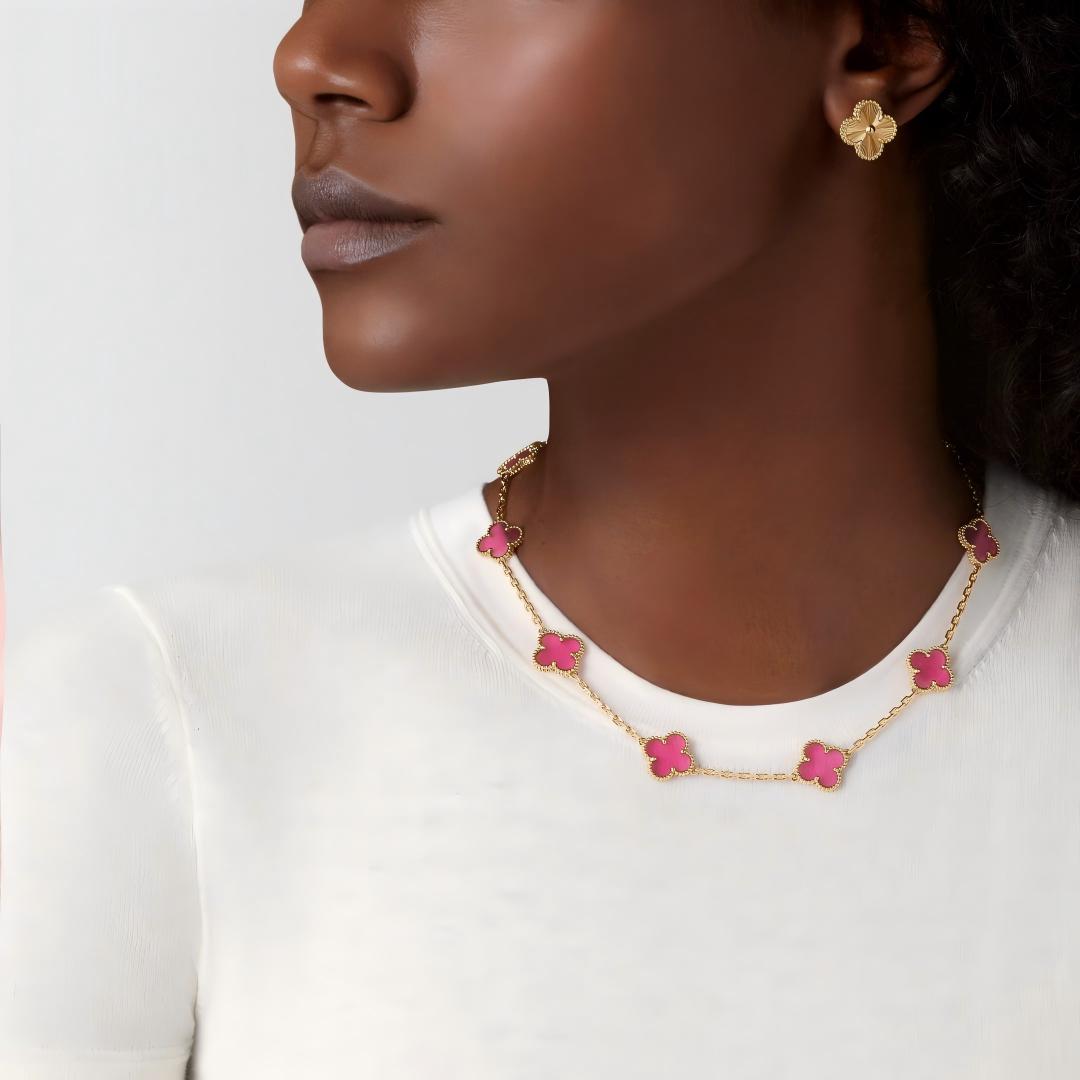 [Elowen]NEW CLOVER 10 MOTIFS PINK ENAMEL NECKLACE