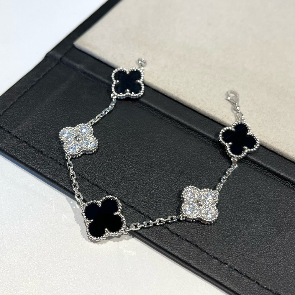 [Elowen jewels ] CLOVER 5 MOTIF ONYXS BRACELET COLLECTION