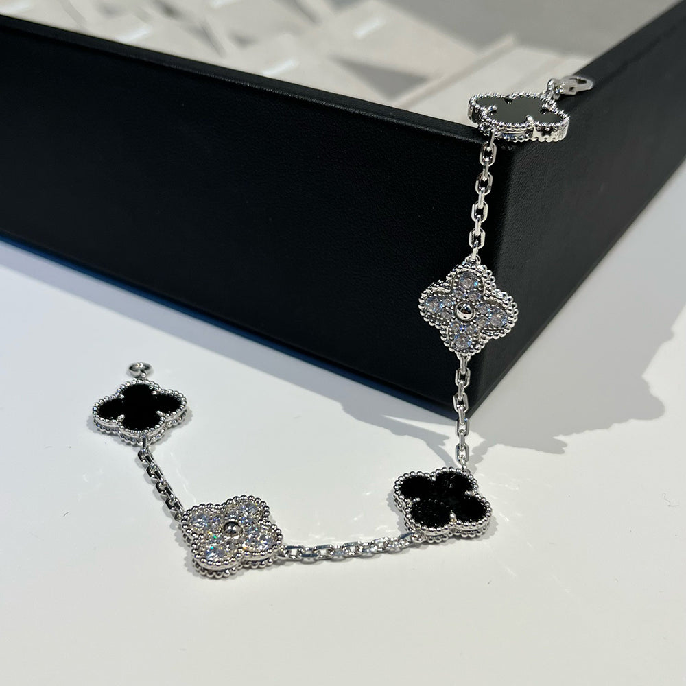 [Elowen jewels ] CLOVER 5 MOTIF ONYXS BRACELET COLLECTION