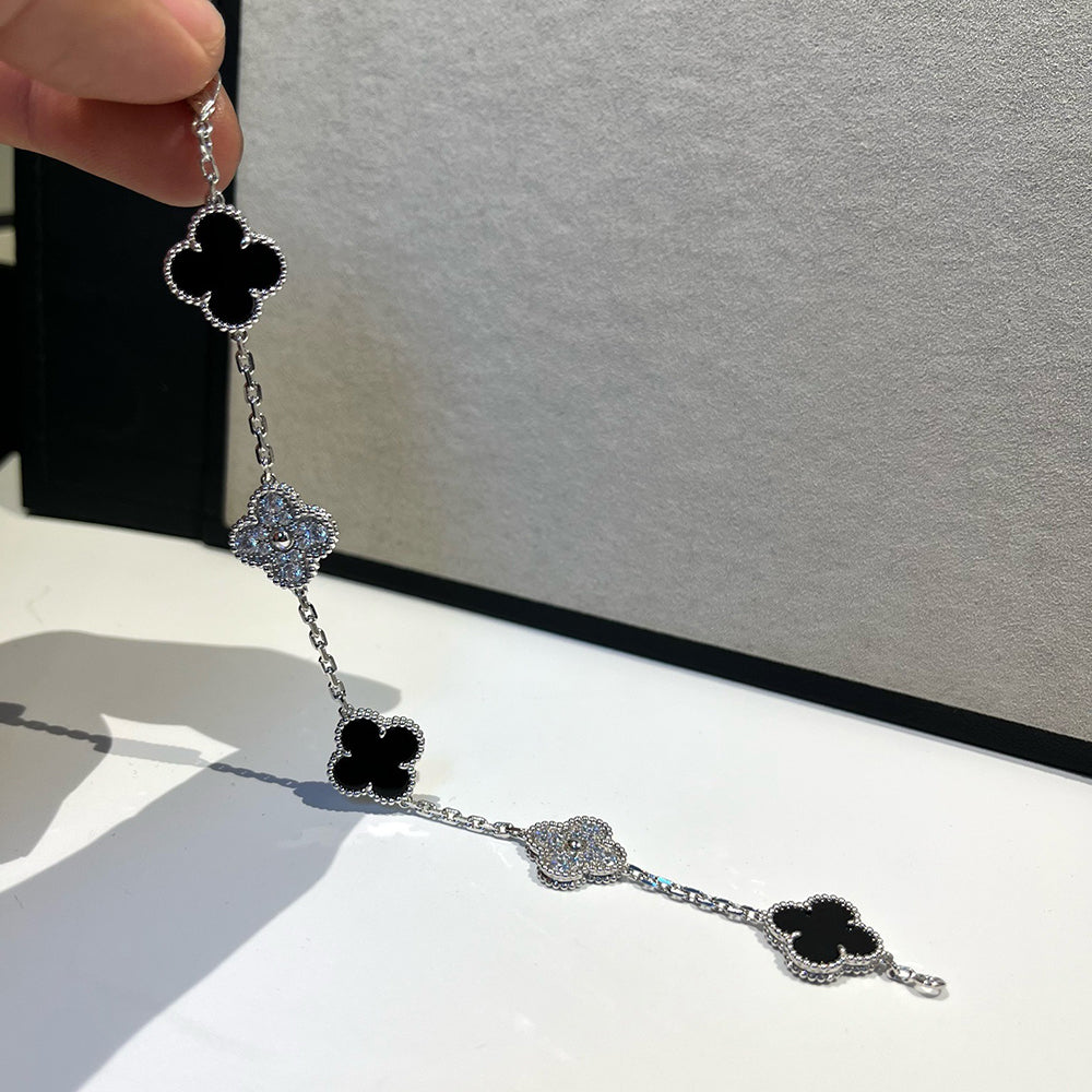 [Elowen jewels ] CLOVER 5 MOTIF ONYXS BRACELET COLLECTION