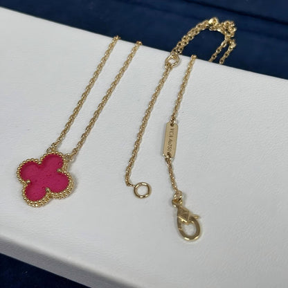 [Elowen] NEW CLOVER 15MM PINK ENAMEL NECKLACE