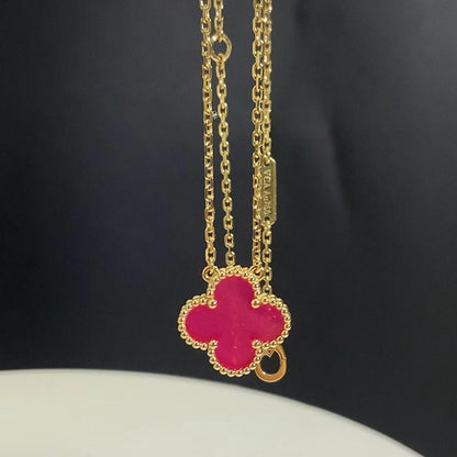[Elowen] NEW CLOVER 15MM PINK ENAMEL NECKLACE