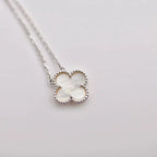 [Elowen jewels ]KLEEBLATT 15MM WEISSES PERLMUTT SILBER