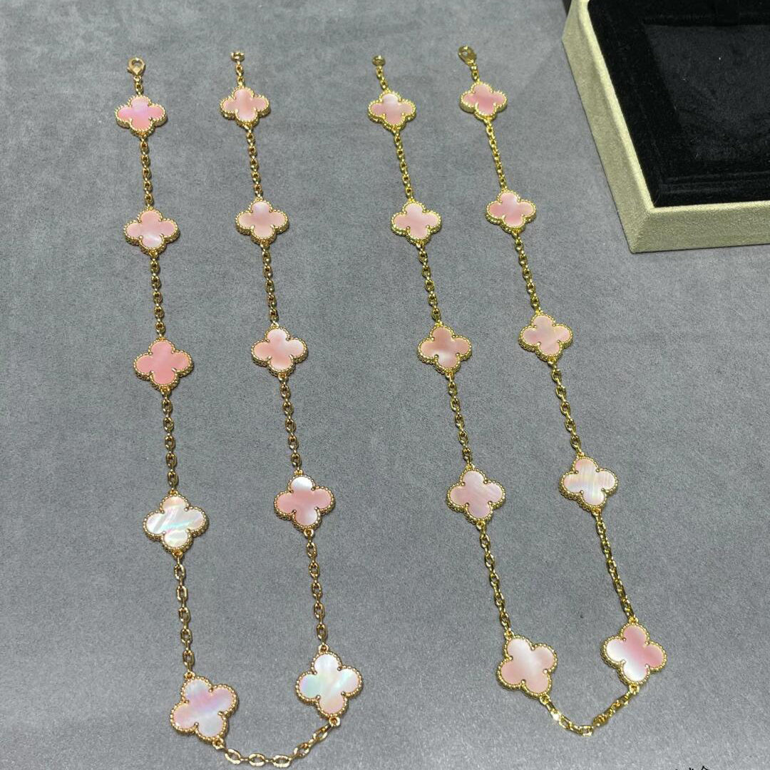 [Elowen jewels ]CLOVER HALSKETTE MIT 10 MOTIVEN AUS ROSA PERLMUTT