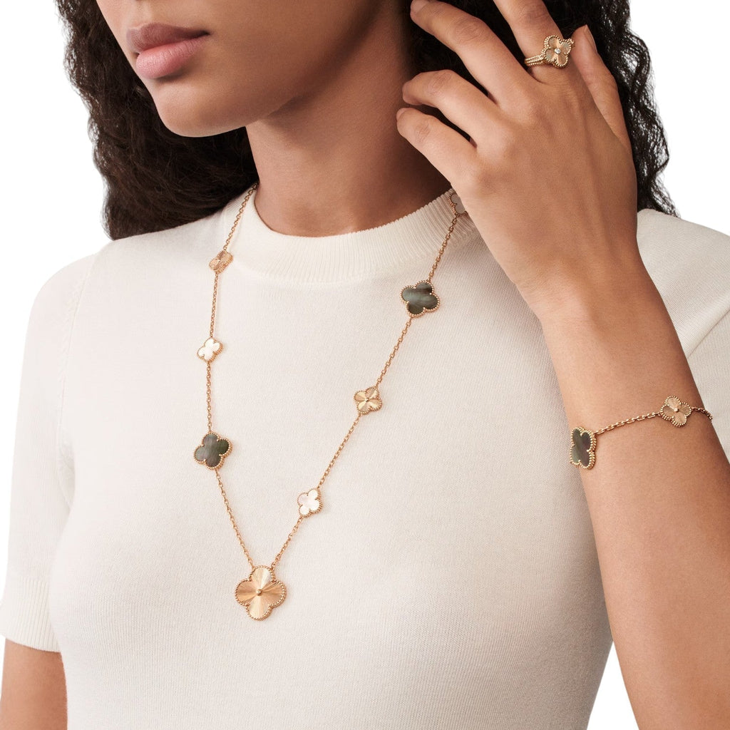 {
  "Elowen jewels": "Elowen jewels",
  "DETACHABLE CLOVER 15(11+4) FLOWER ROSE GOLD NECKLACE SET": "取り外し可能クローバー 15(11+4) フラワー ローズゴールド ネックレスセット"
}