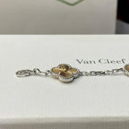[Elowen jewels ] CLOVER 5 MOTIF LASER BRACELET COLLECTION
