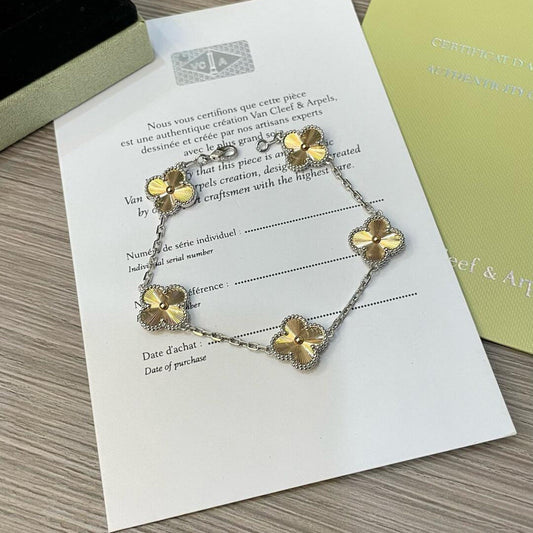 [Elowen Jewels]CLOVER  5 MOTIFS  CHRISTMAS LIMITED EDITION BRACELET