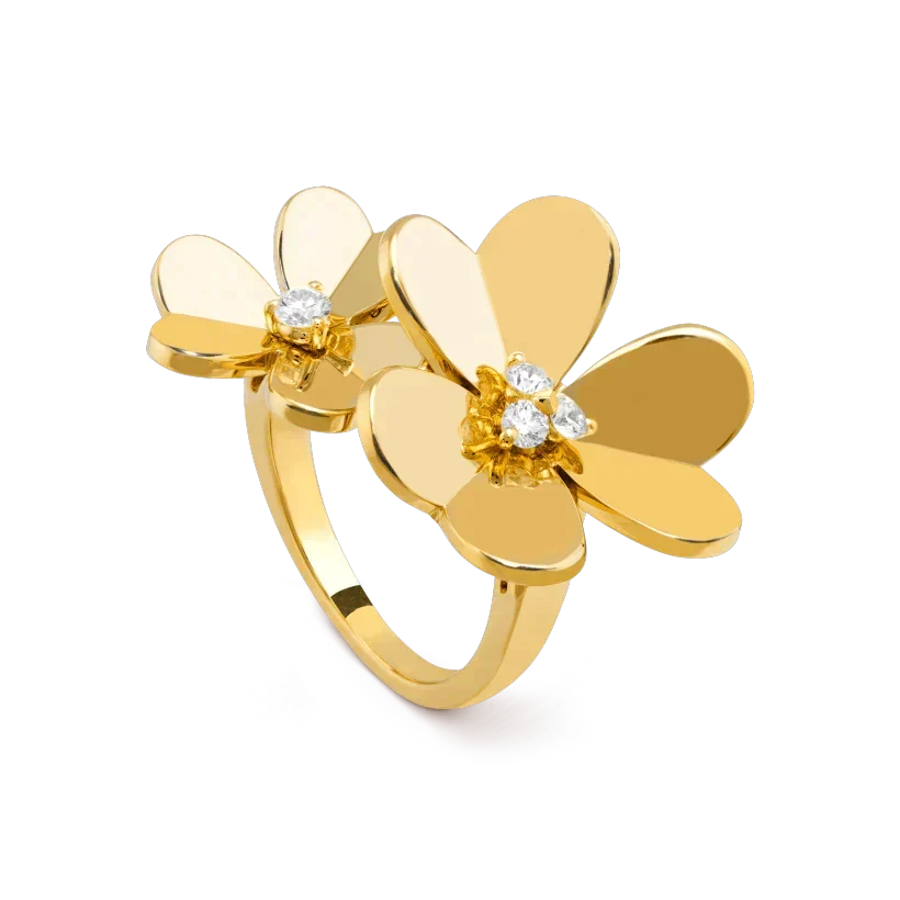 {
  "Elowen jewels": "Elowen jewels",
  "CLOVER COMOS GOLD DIAMOND RING": "クローバー・コスモス ゴールドダイヤモンドリング"
}
