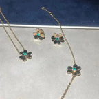[Elowen jewels ]FRIVOLE BLUMEN-OHRRINGE AUS MALACHIT