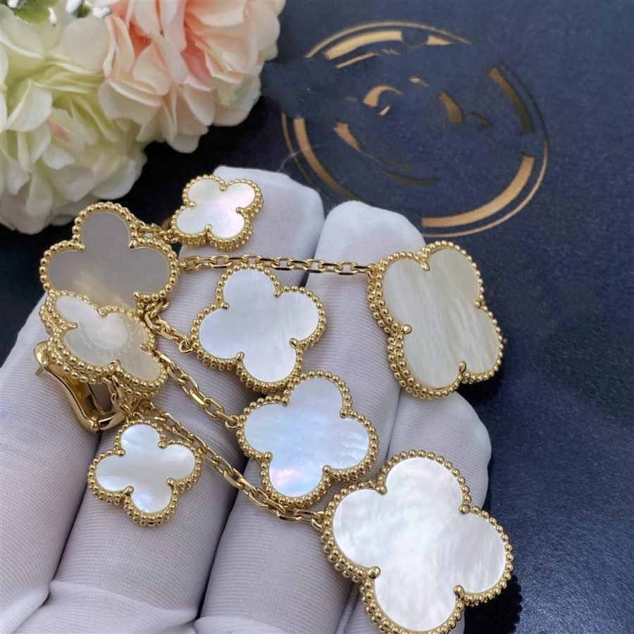 [Elowen jewels ]CLOVER EARRINGS WHITE MOP 4 MOTIFS GOLD