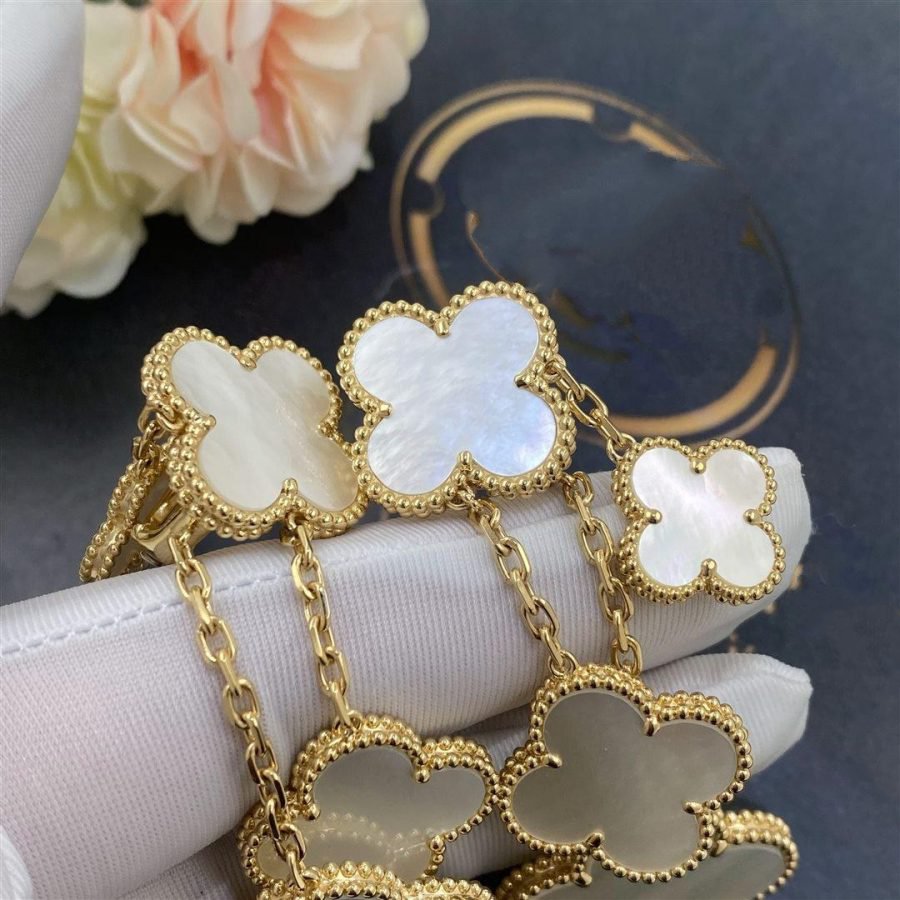 [Elowen jewels ]CLOVER EARRINGS WHITE MOP 4 MOTIFS GOLD