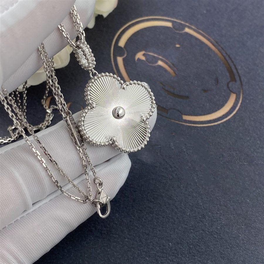 [Elowen jewels ]CLOVER 25MM SILBER GROSSE KLEEBALL-HALSKETTE