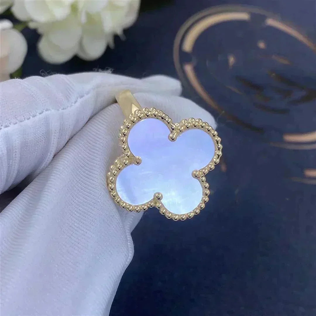 [Elowen jewels ]CLOVER WHITE MOP RING