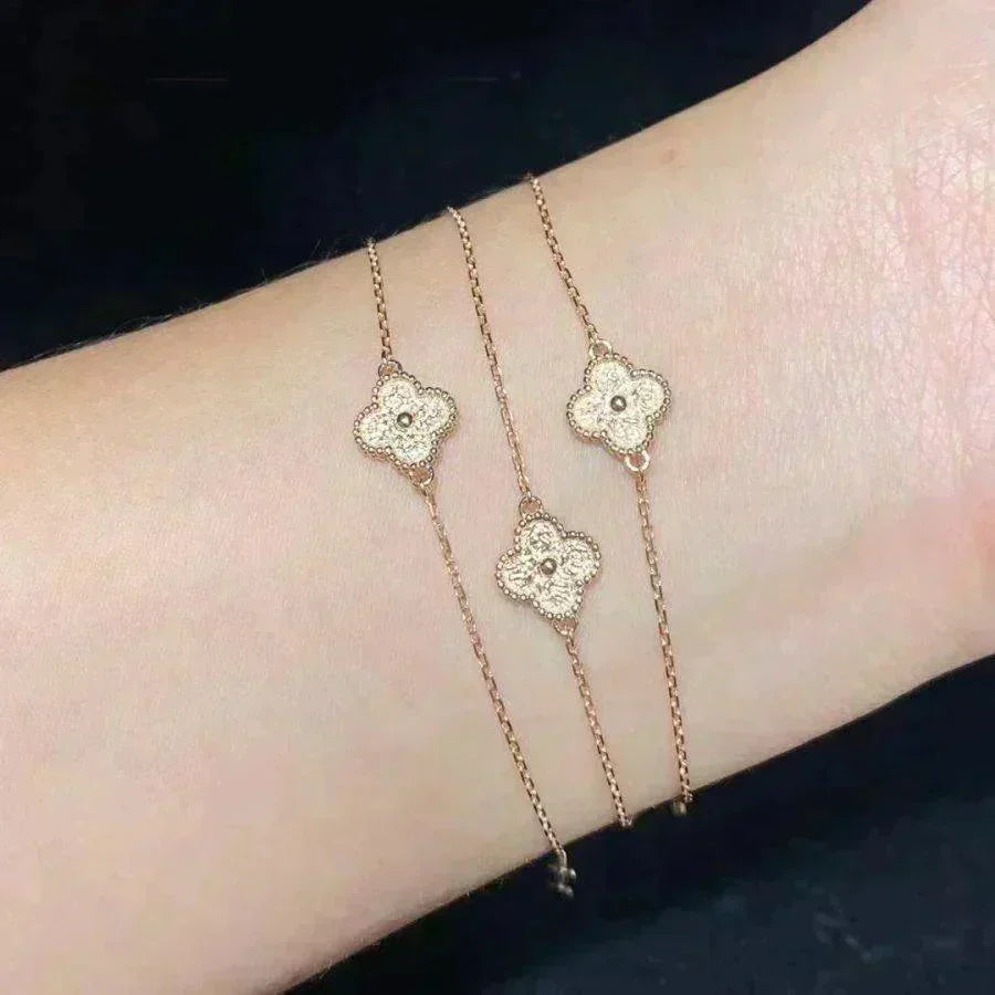 [Elowen jewels ]CLOVER SINGLE FLOWER BRACELET