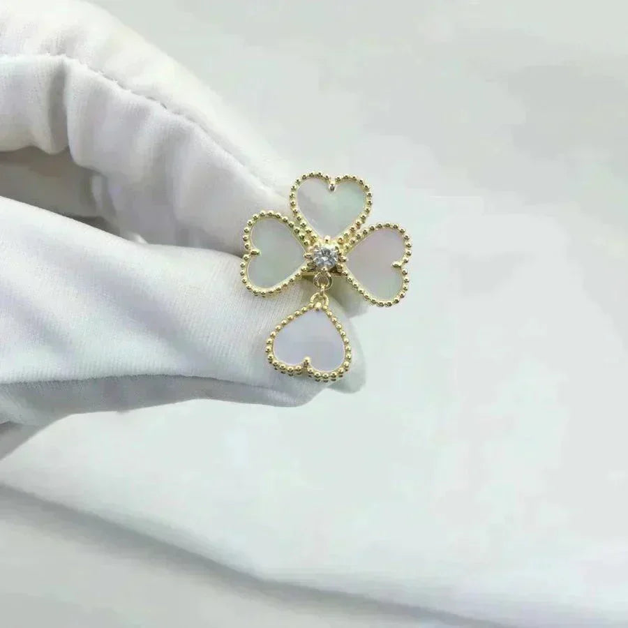 [Elowen jewels ]SWEET CLOVER WHITE MOP RING
