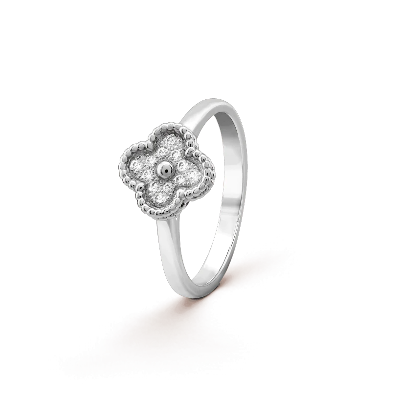 {
  "Elowen jewels": "Elowen jewels",
  "CLOVER DIAMOND RING": "クローバーダイヤモンドリング"
}