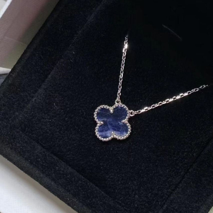 [Elowen jewels ]クローバー 15mm ピーターサイト ネックレス シルバー