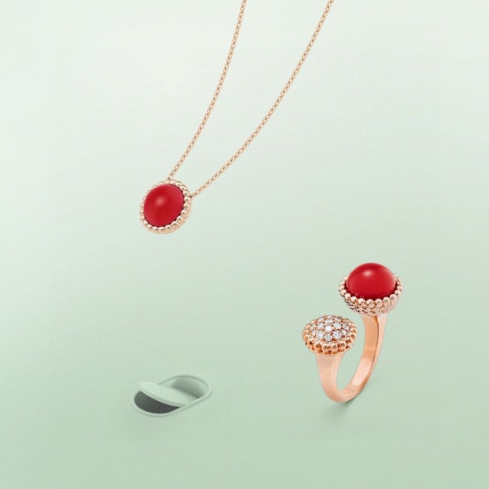 {
  "Elowen jewels": "ペルレ クルール ダイヤモンド ローズゴールド ビトウィーン ザ フィンガー リング"
}