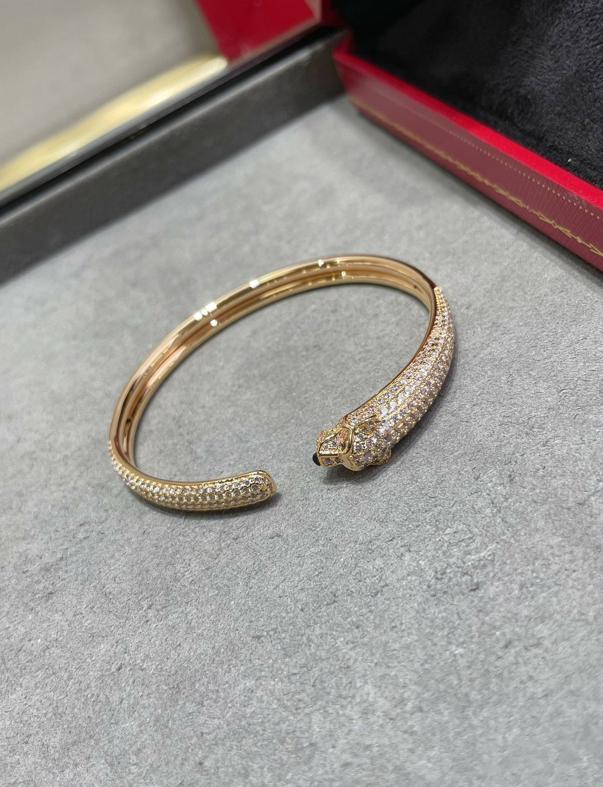 {
  "Elowen jewels": "Elowen jewels",
  "PANTHERE FULL DIAMOND OPEN BRACELET": "パンテール フルダイヤモンド オープンブレスレット"
}