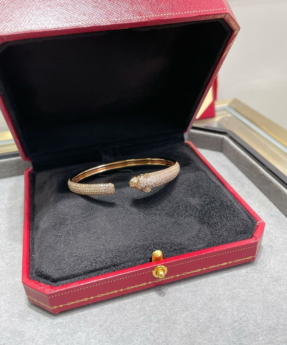 {
  "Elowen jewels": "Elowen jewels",
  "PANTHERE FULL DIAMOND OPEN BRACELET": "パンテール フルダイヤモンド オープンブレスレット"
}