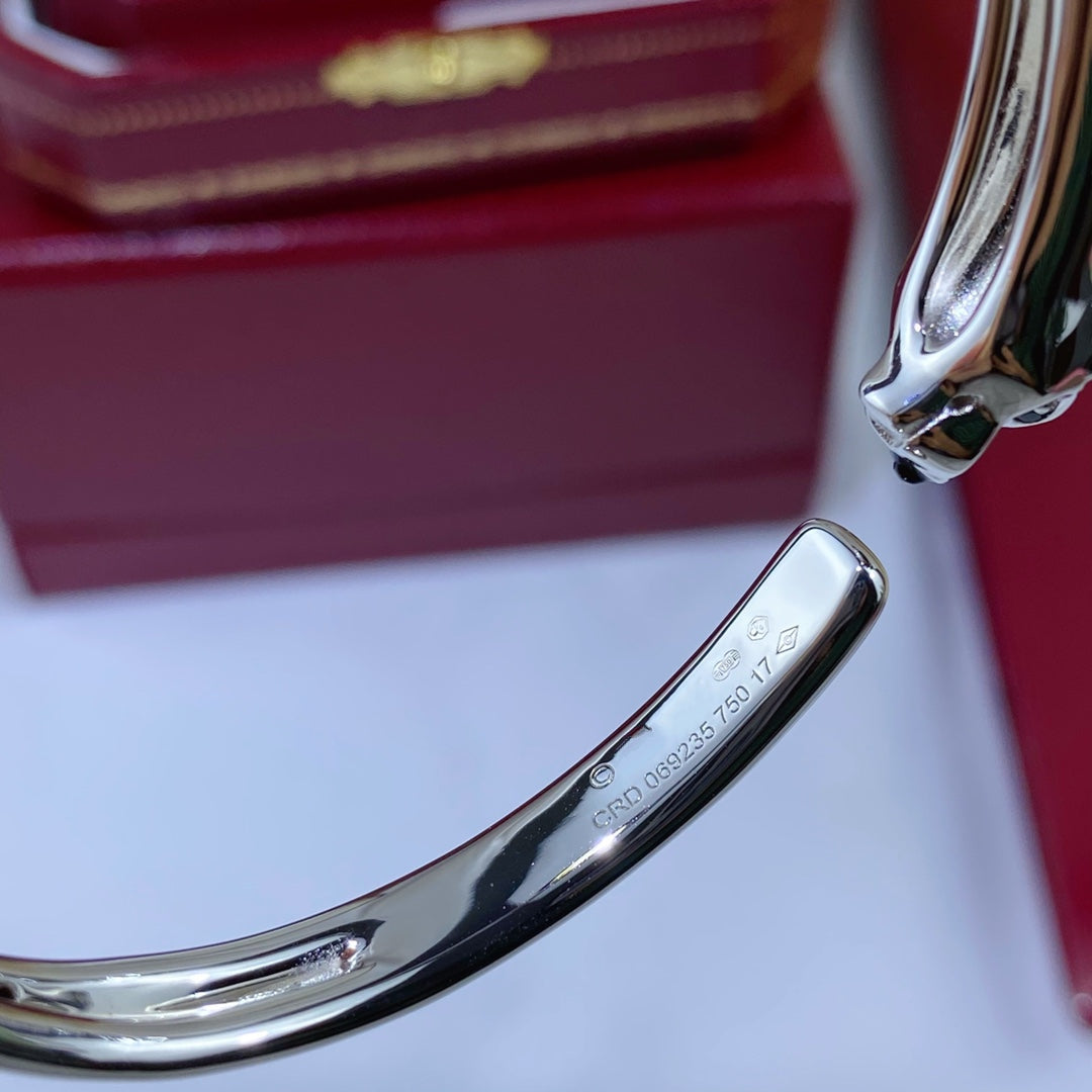 {
  "Elowen jewels": "Elowen jewels",
  "PANTHERE SILVER OPEN BRACELET": "パンテール シルバー オープンブレスレット"
}