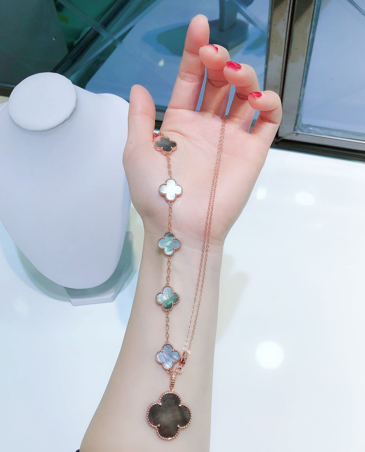 [Elowen jewels ]COMBINED BRACELET 5 MOTIFS AND NECKLACE DARK MOP ROSE GOLD
