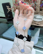 {
  "Elowen jewels": "Elowen jewels",
  "CLOVER 10 MOTIFS CHALCEDONY DIAMONDS SILVER NECKLACE": "クローバー 10モチーフ カルセドニー ダイヤモンド シルバーネックレス"
}