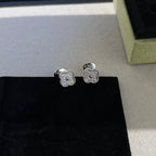 [Elowen jewels ]CLOVER MINI DIAMOND STUD EARRINGS