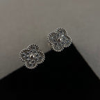 [Elowen jewels ]CLOVER MINI DIAMOND STUD EARRINGS